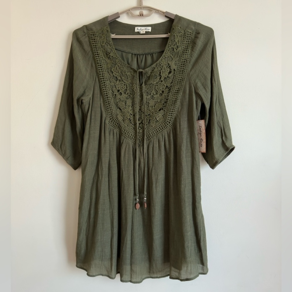 Indigo Rose || Woman’s Green Peasant Crochet Flared Sleeve V Neck dress Sz x1